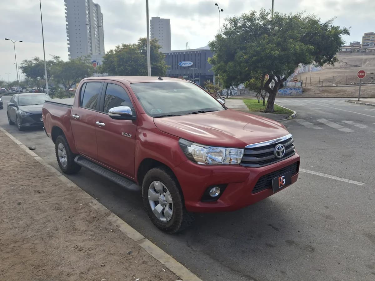 TOYOTA Hilux 2018 - Imagen 3