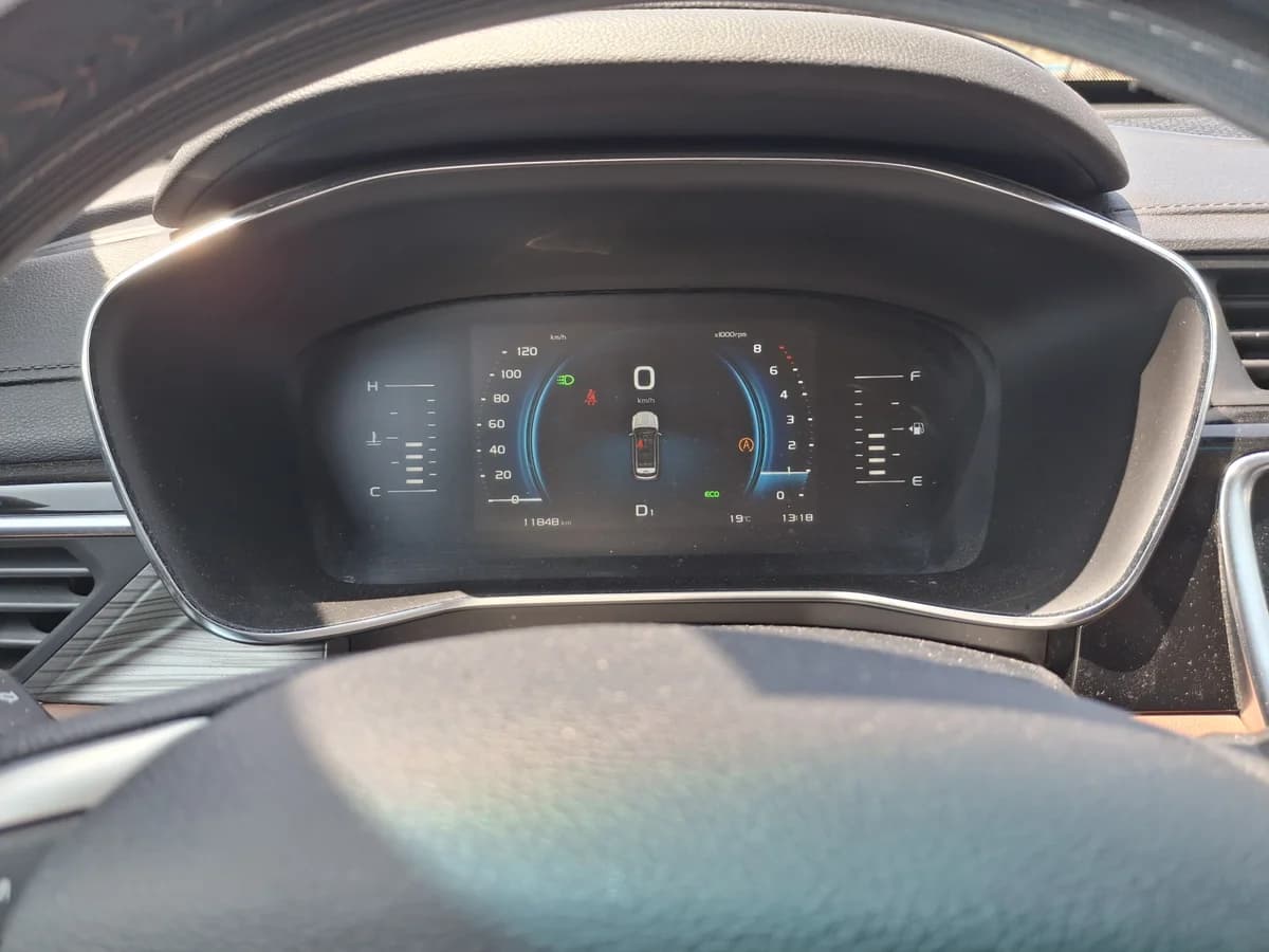 GEELY Azkarra 2023 - Imagen 9