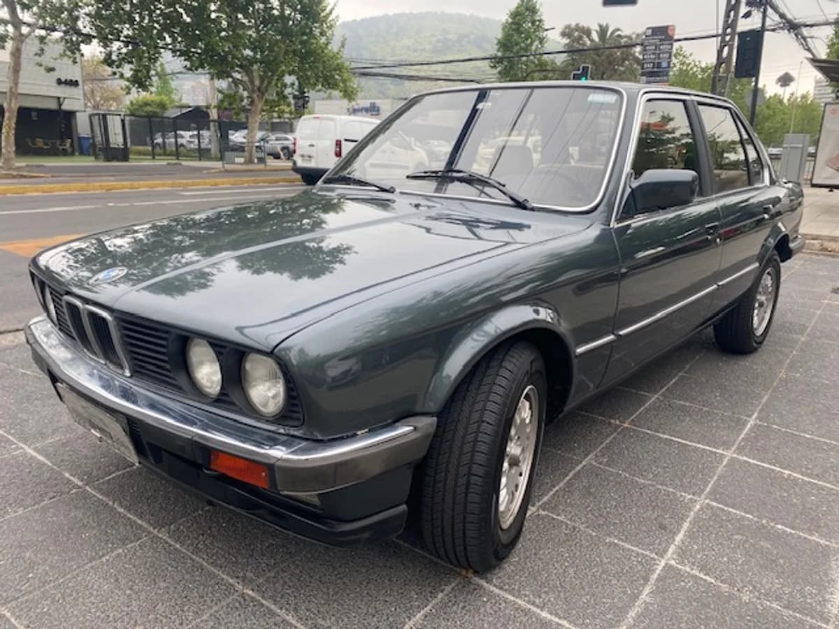 BMW 316 automatico, cuero 1984