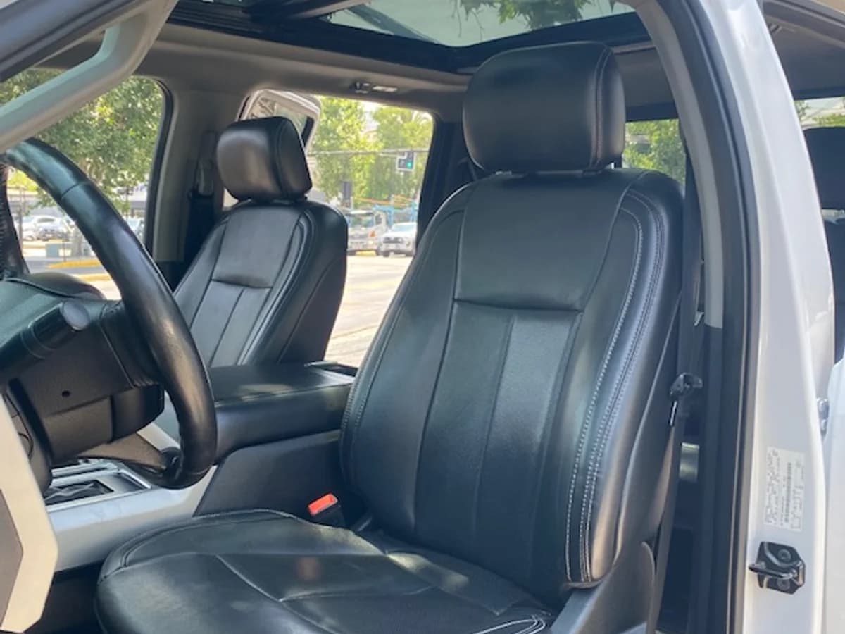 FORD F-150 Lariat Luxury 5.0 4x4. 2020 - Imagen 20