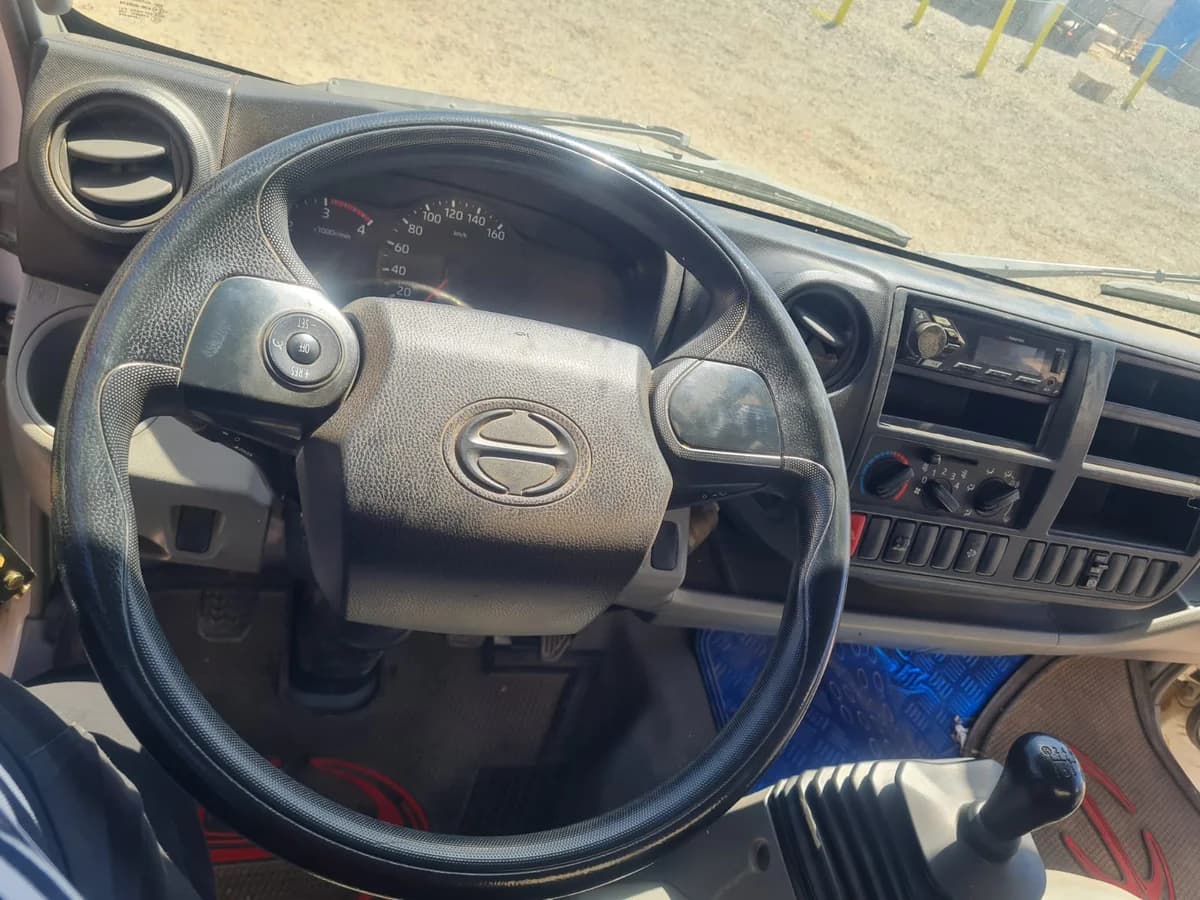 HINO 300 XZU 917 - Imagen 7