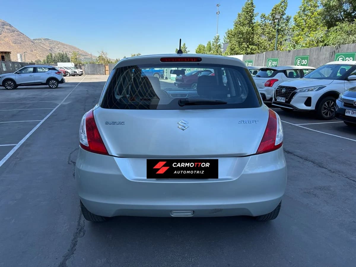 SOLO 2 DUEÑOS Y POCO KILOMETRAJE - Imagen 3