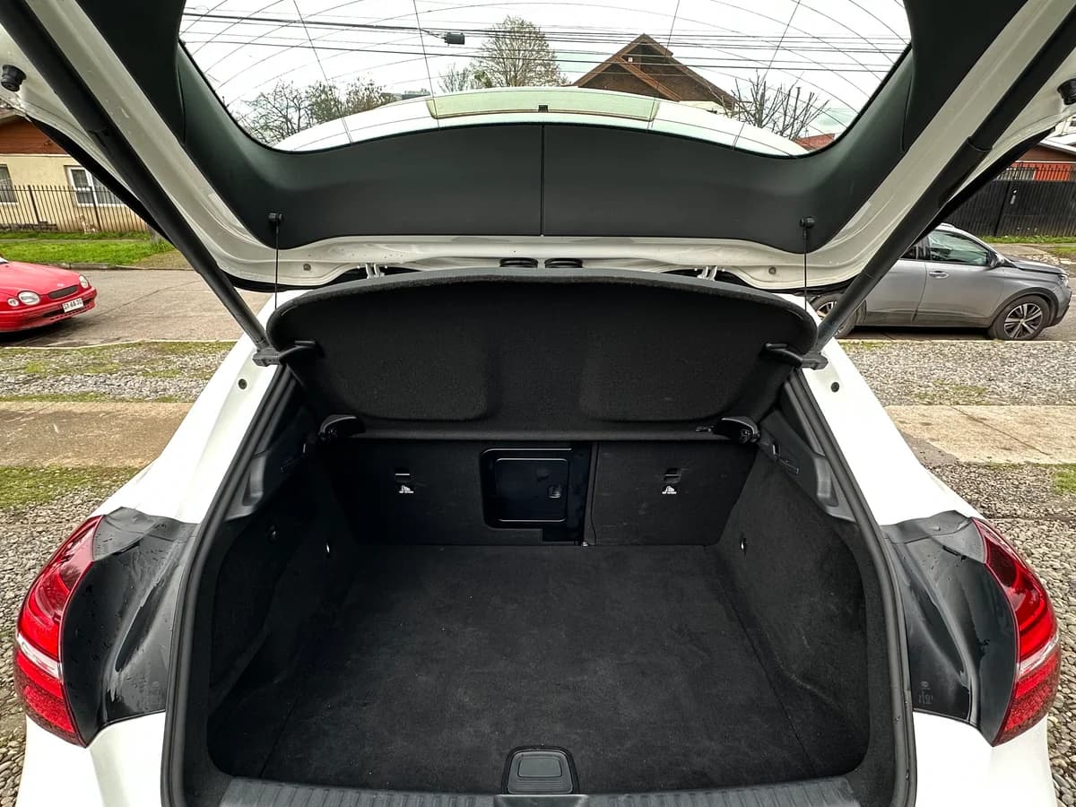 MERCEDES BENZ GLA200 1.6 SPORT 4x2 AT 5P - Imagen 7
