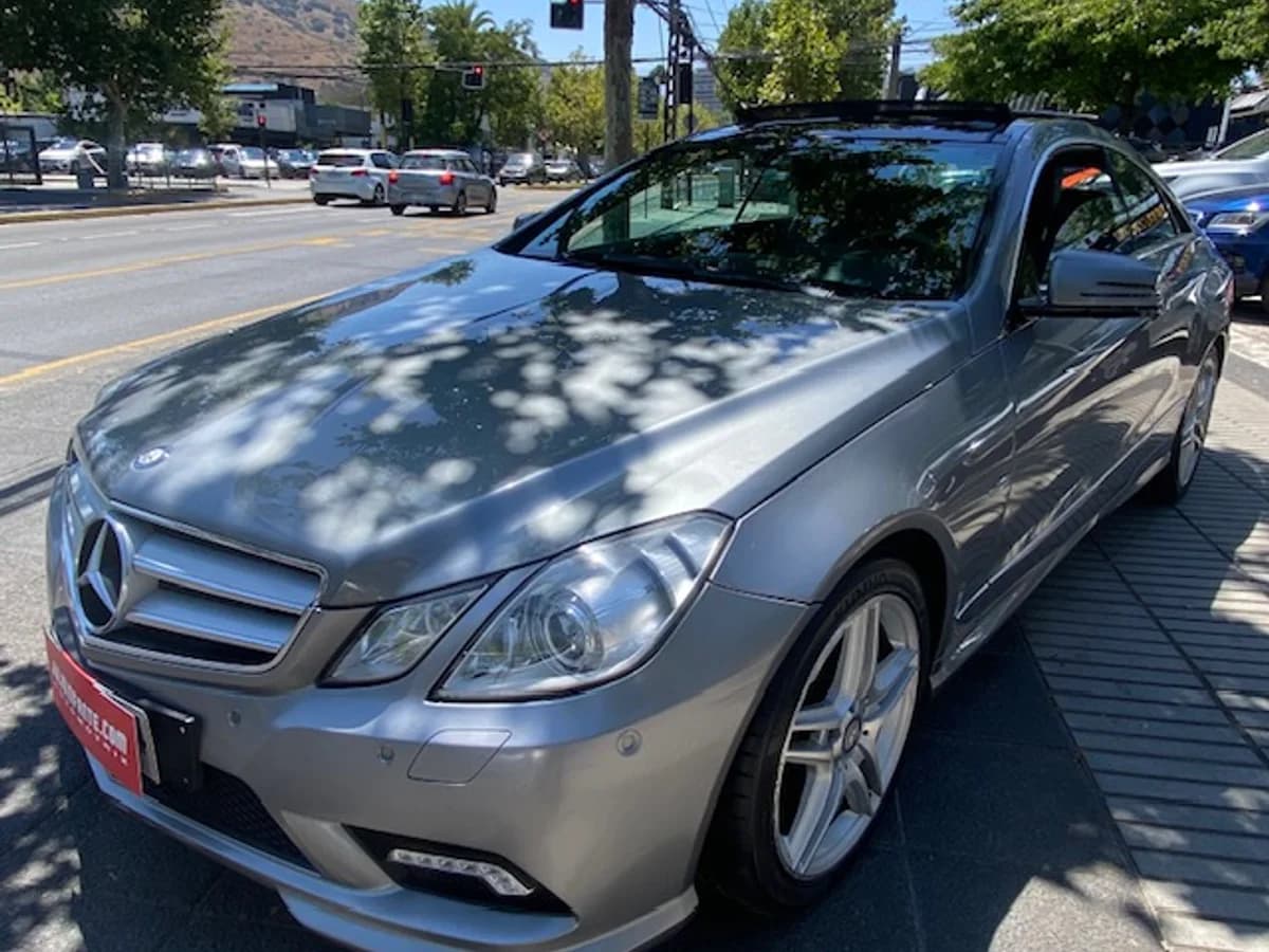 MERCEDES-BENZ E250 1.8 Turbo Edition, cuero sunroof 2011