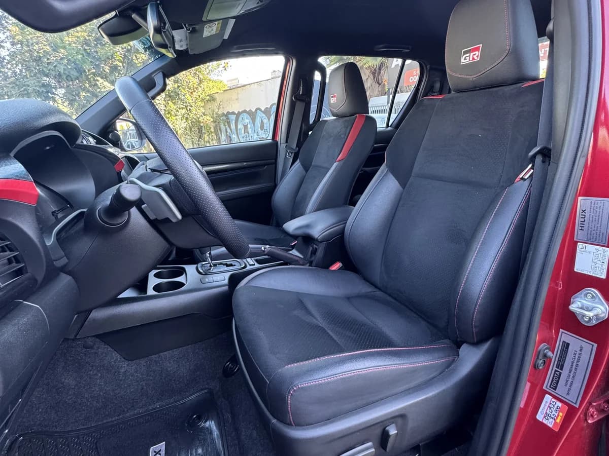 Toyota Hilux 2024 - Imagen 12