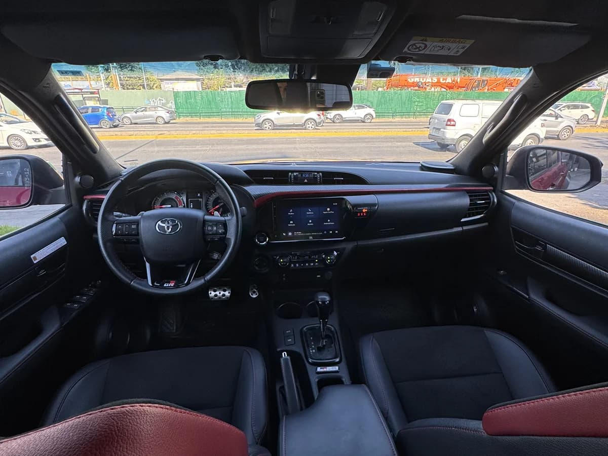 Toyota Hilux 2024 - Imagen 13