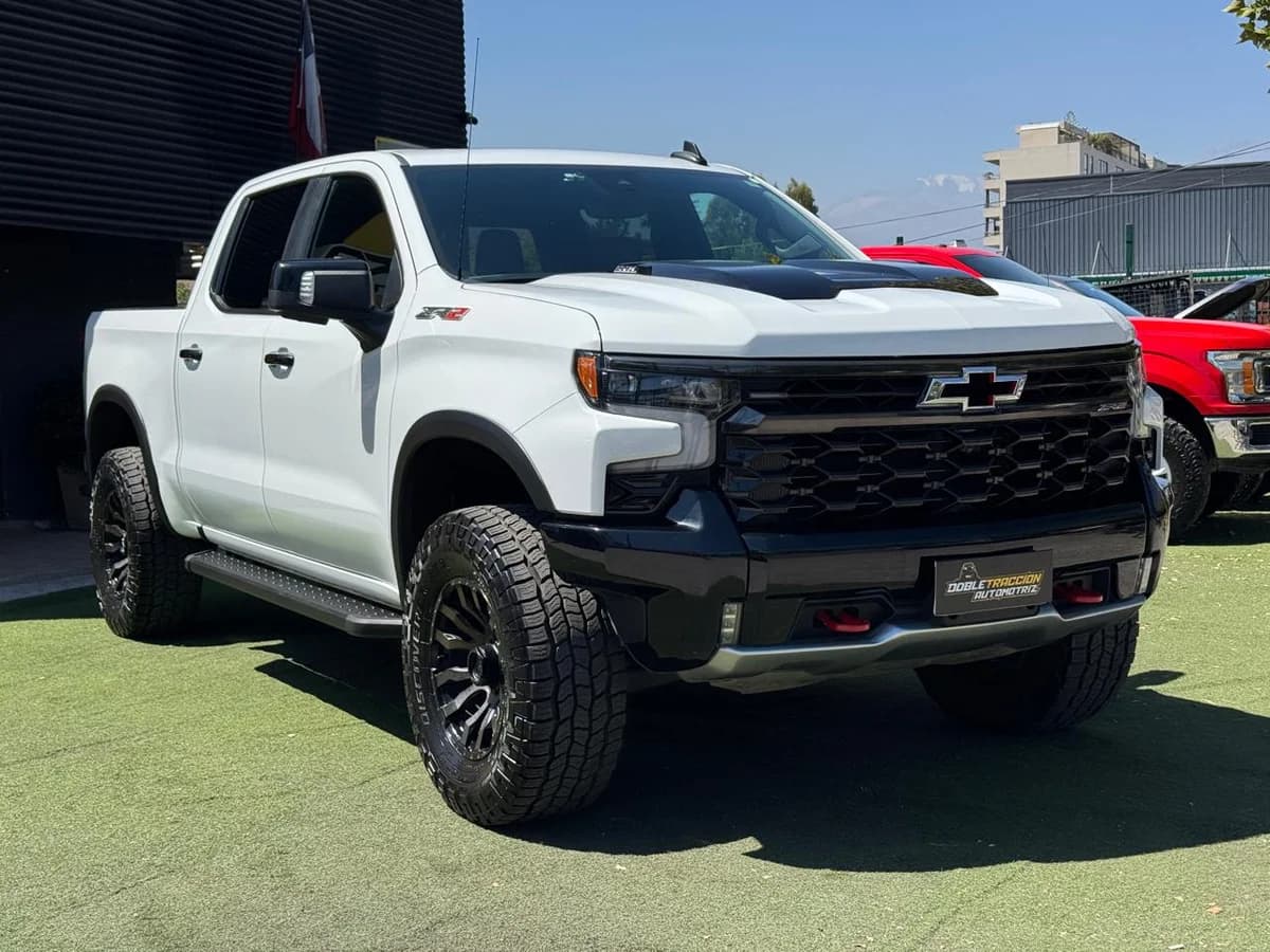 CHEVROLET SILVERADO ZR2 2023