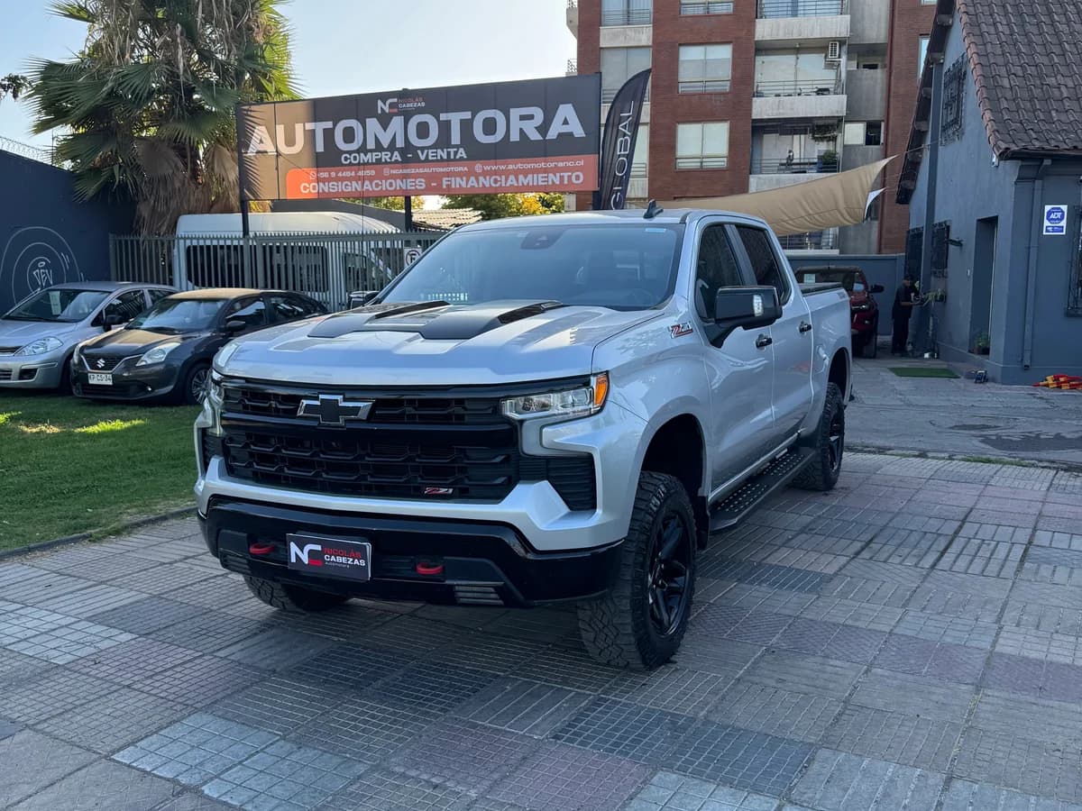 CHEVROLET SILVERADO 4X4 CC 5.3 AUT - Imagen 2