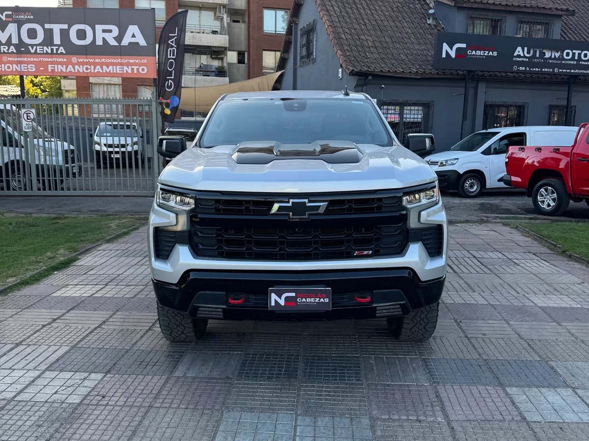 CHEVROLET SILVERADO 4X4 CC 5.3 AUT - Imagen 3