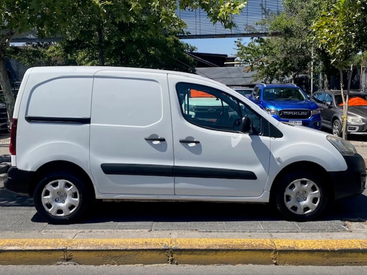 PEUGEOT PARTNER HDI 1.6 2016 - Imagen 5