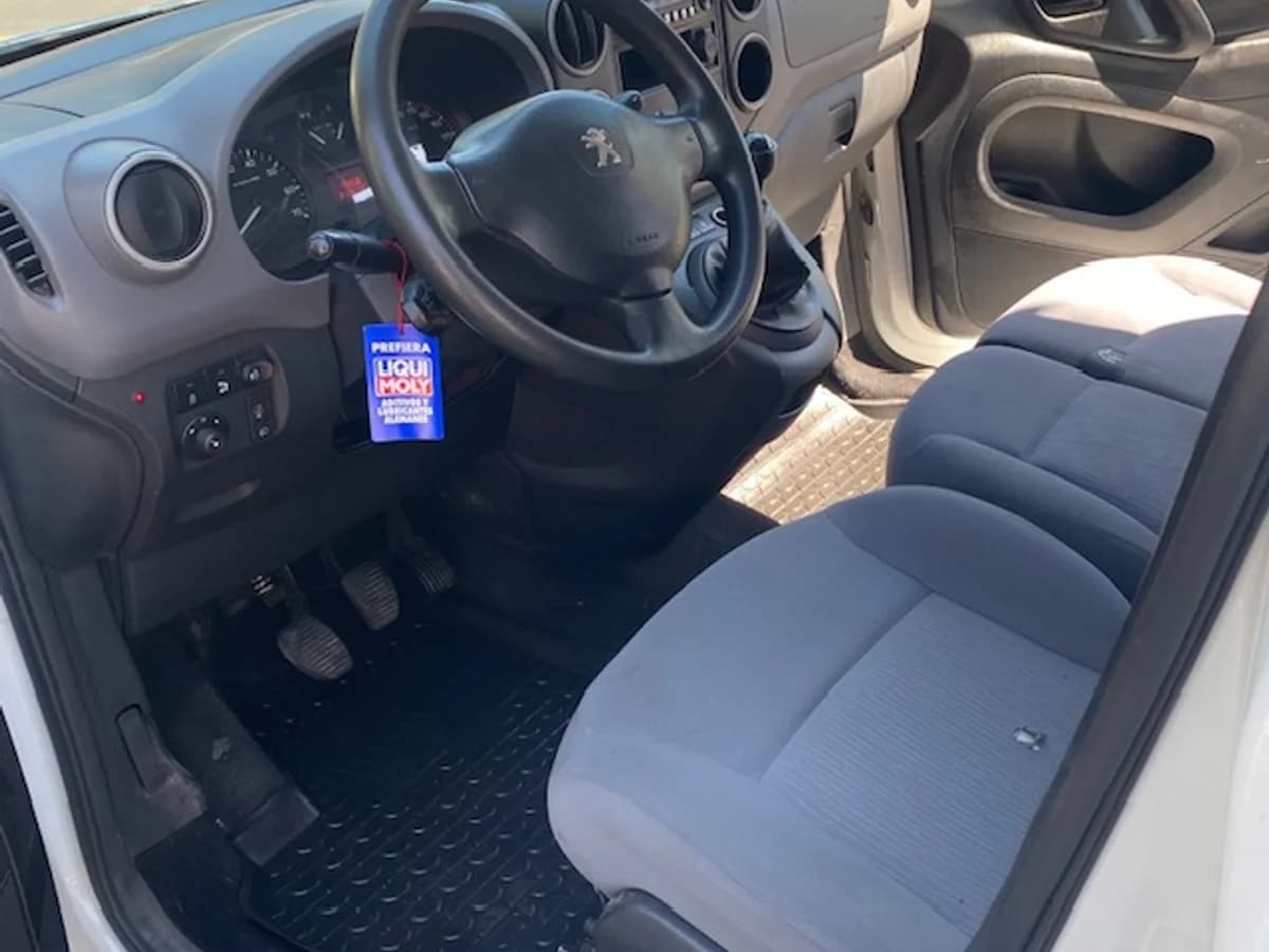 PEUGEOT PARTNER HDI 1.6 2016 - Imagen 9