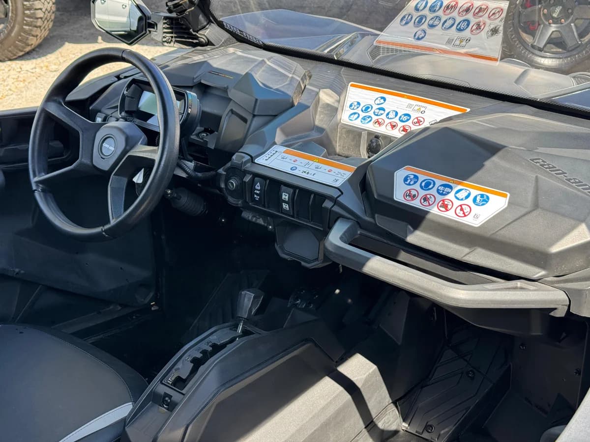 CAN AM MAVERICK SPORT 2024 - Imagen 7