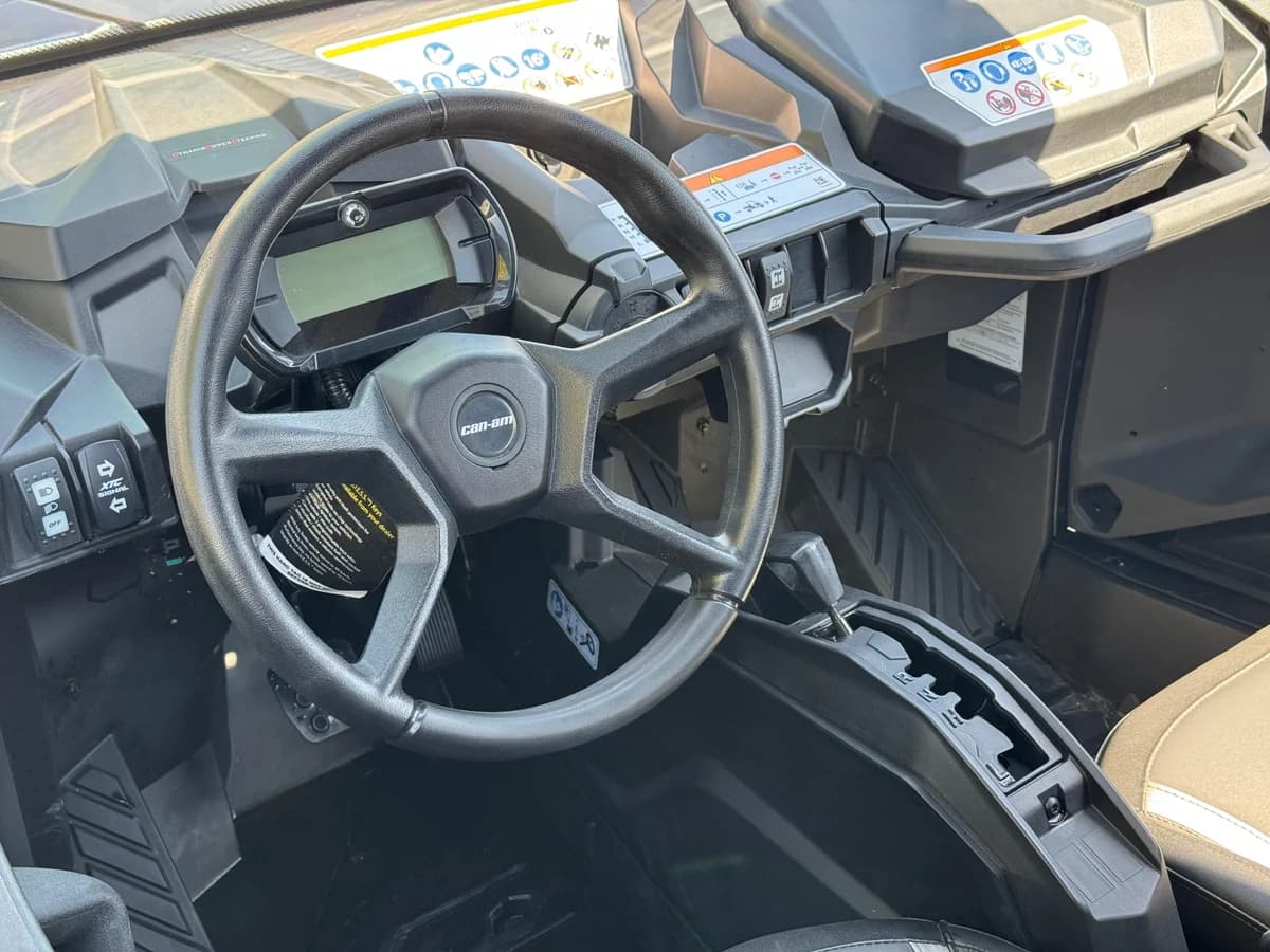 CAN AM MAVERICK SPORT 2024 - Imagen 11