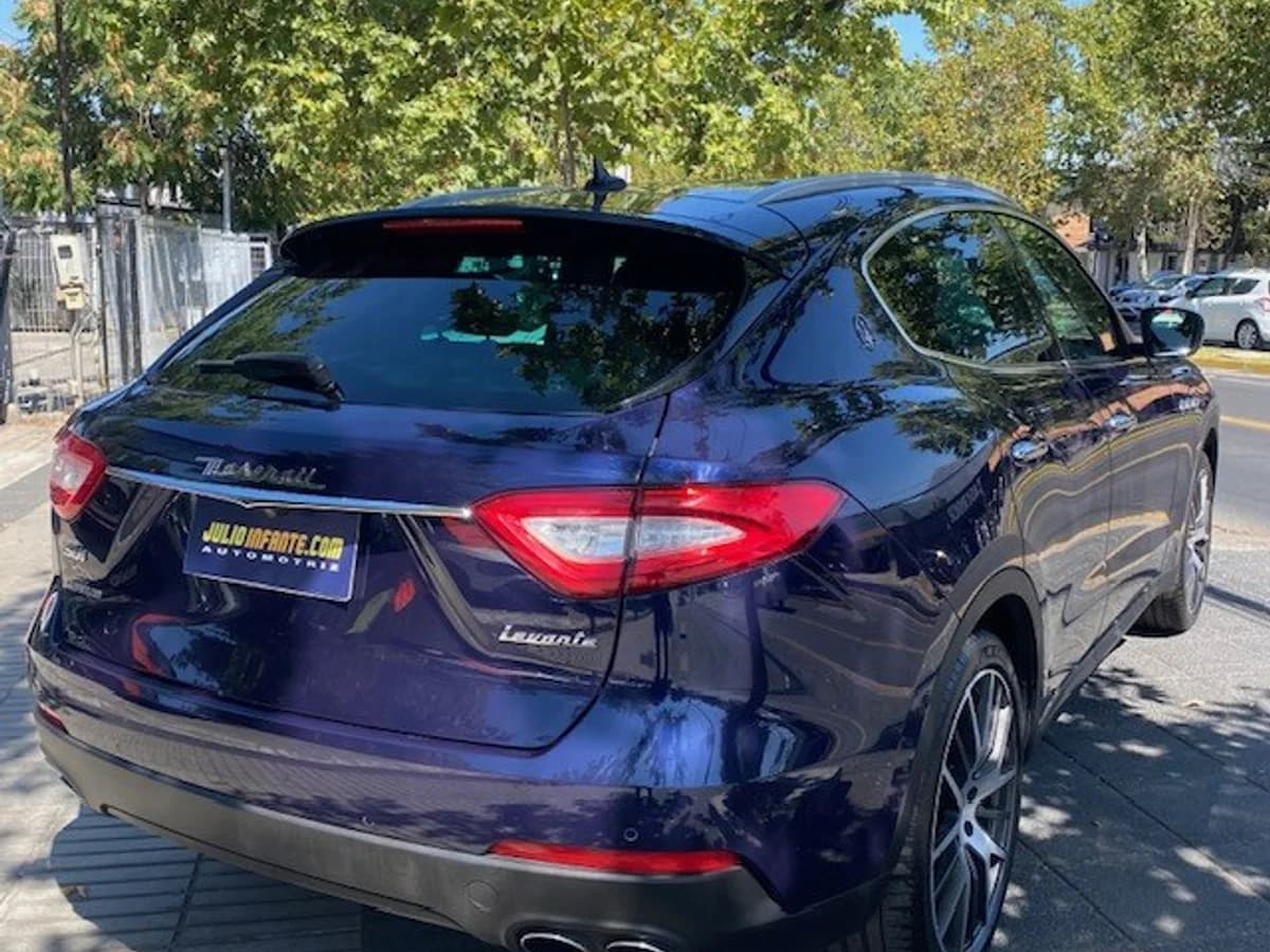 MASERATI LEVANTE SQ4 Bi turbo 430 HP. 2019 - Imagen 3