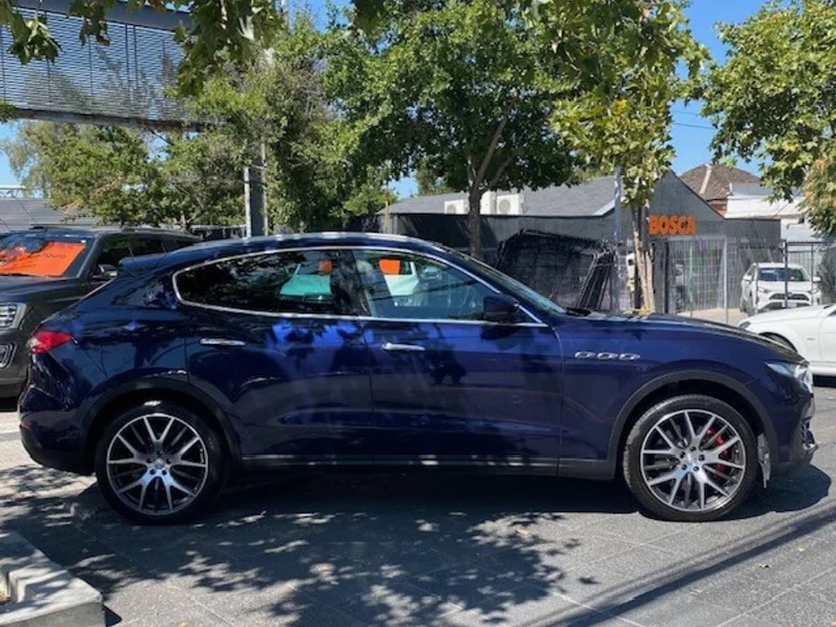 MASERATI LEVANTE SQ4 Bi turbo 430 HP. 2019 - Imagen 8