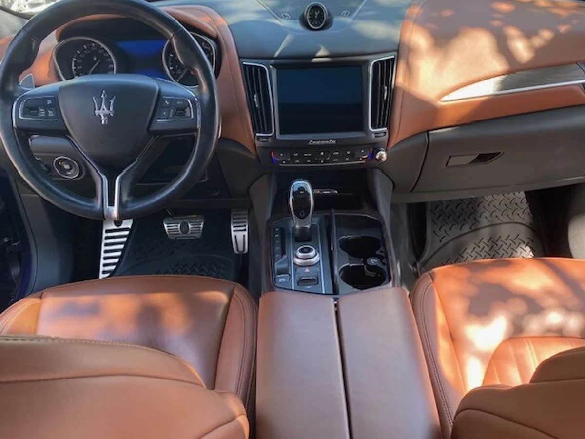 MASERATI LEVANTE SQ4 Bi turbo 430 HP. 2019 - Imagen 17