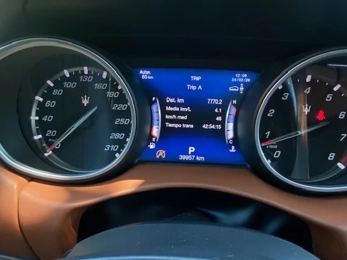 MASERATI LEVANTE SQ4 Bi turbo 430 HP. 2019 - Imagen 24