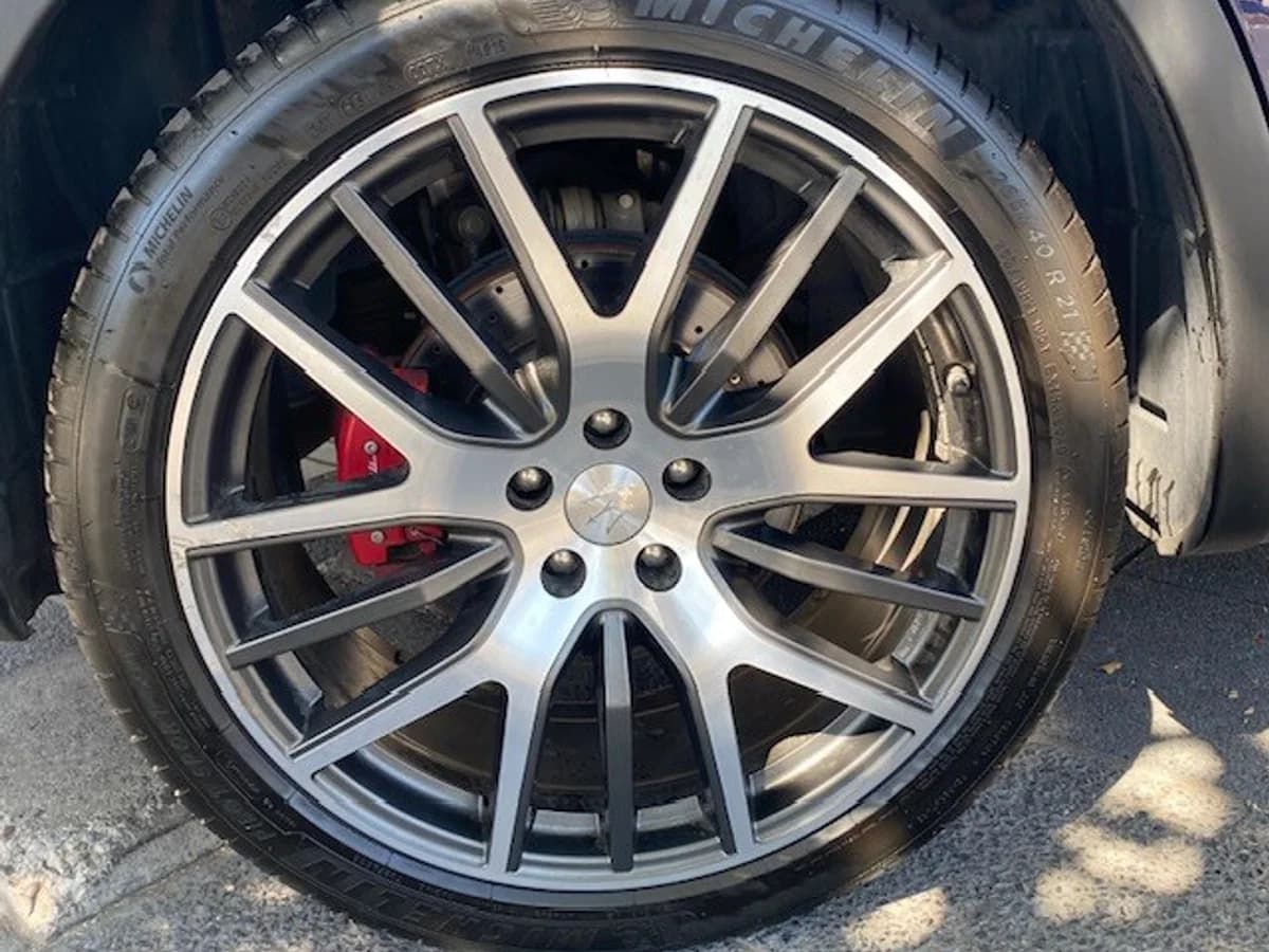 MASERATI LEVANTE SQ4 Bi turbo 430 HP. 2019 - Imagen 27