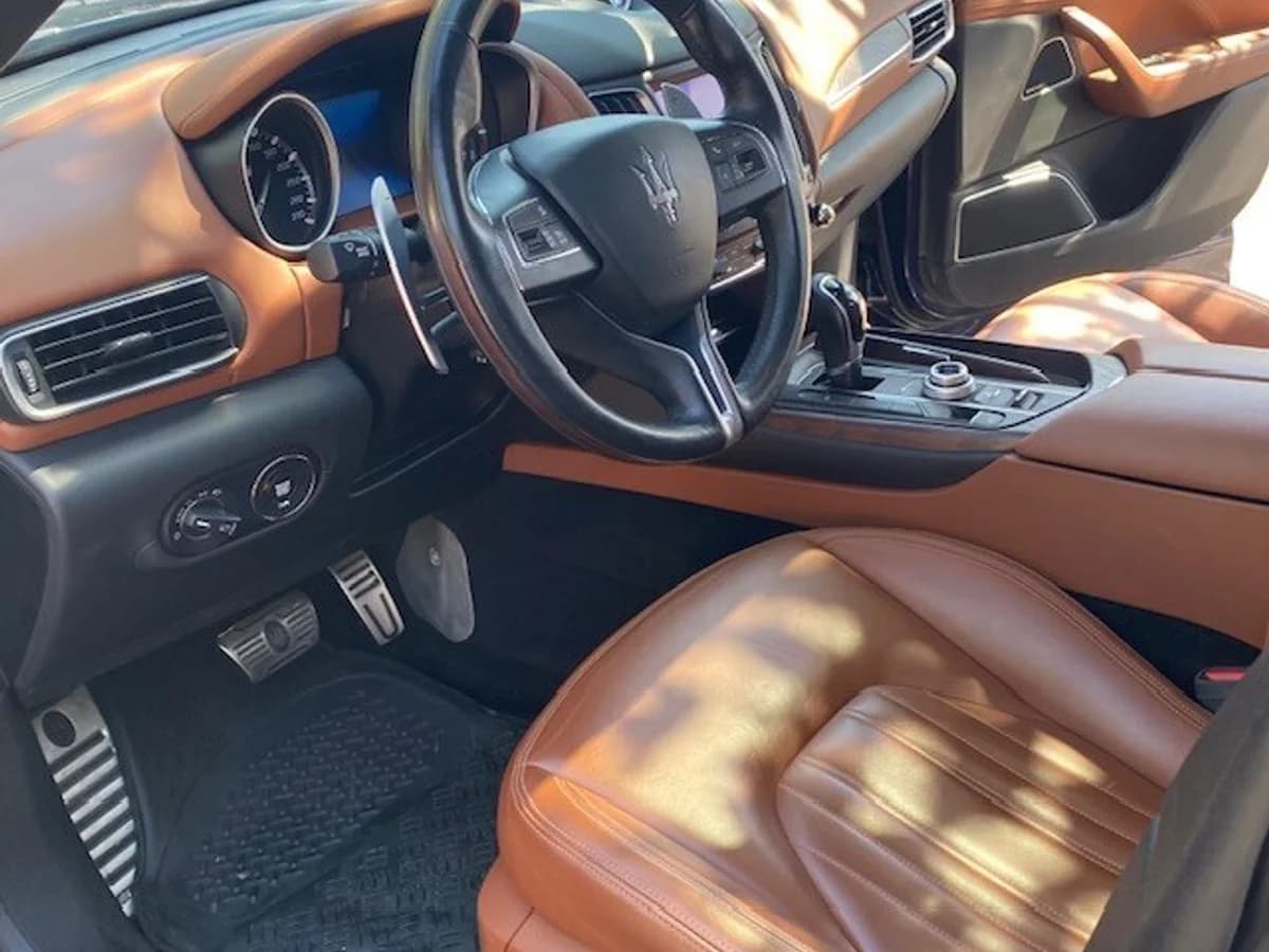MASERATI LEVANTE SQ4 Bi turbo 430 HP. 2019 - Imagen 9