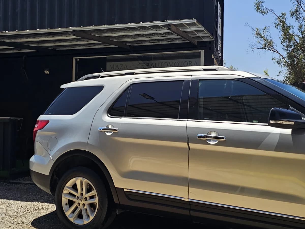 Ford Explorer 4x4 3.5cc - Imagen 3