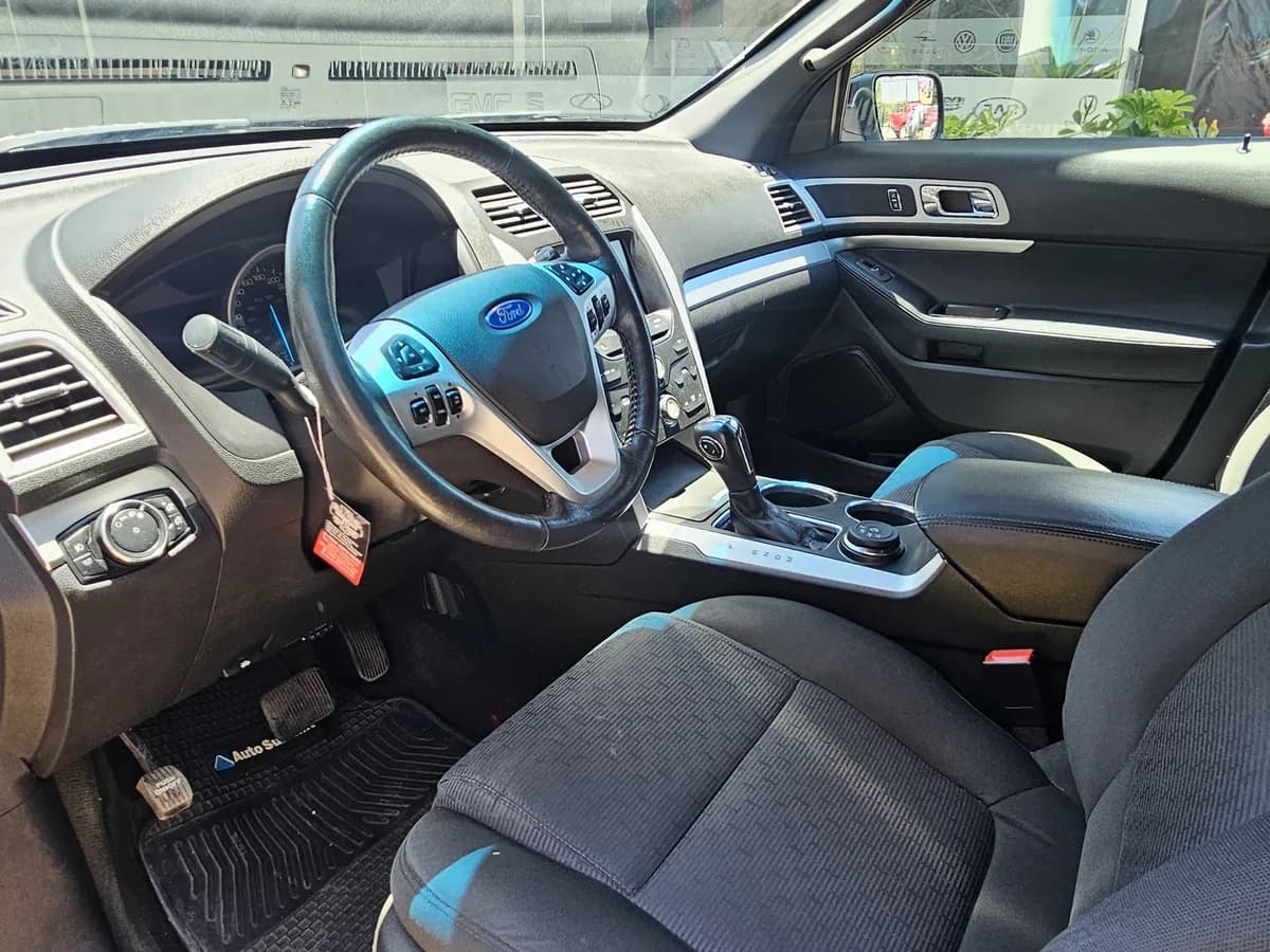 Ford Explorer 4x4 3.5cc - Imagen 4