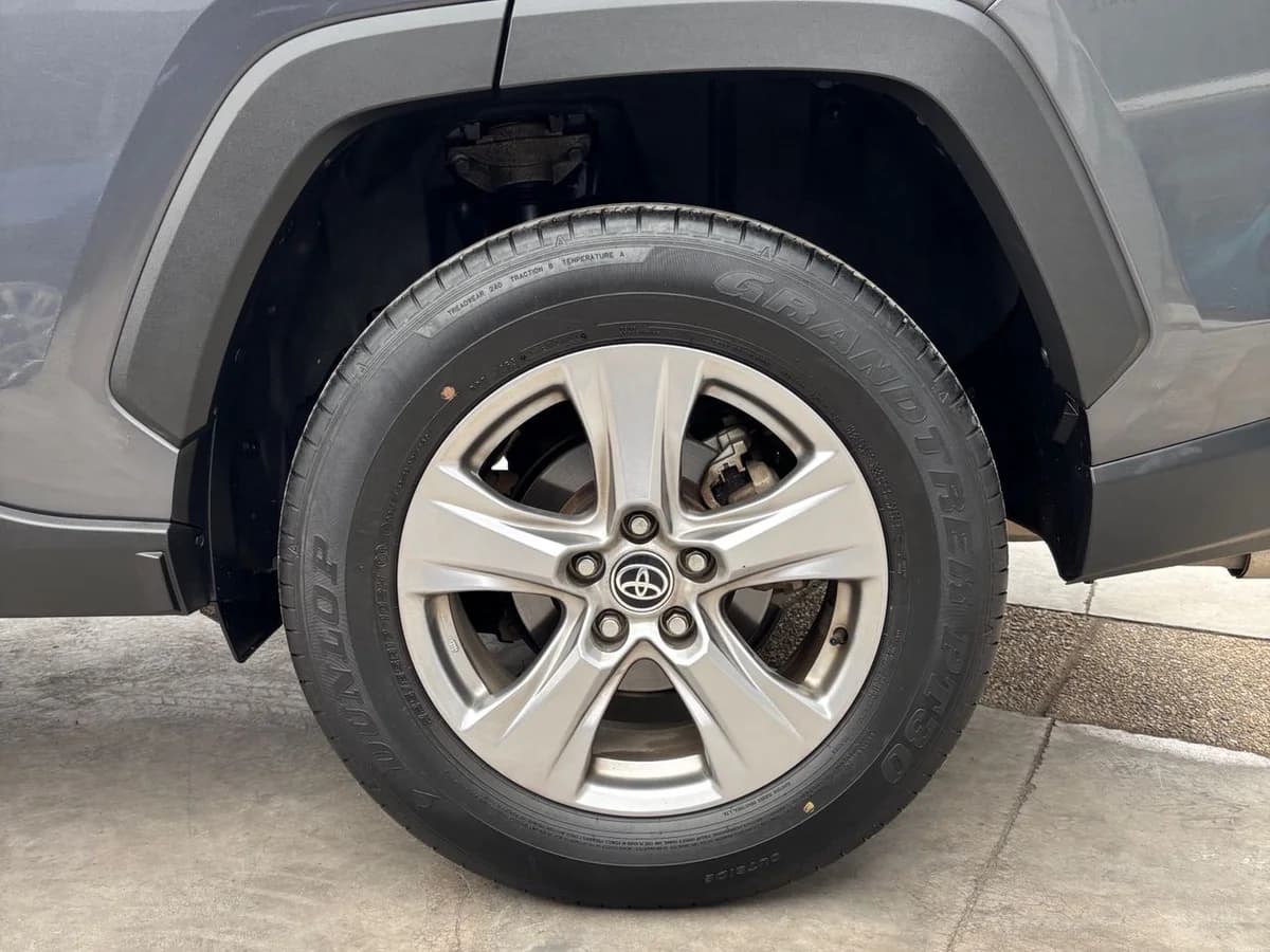 TOYOTA RAV 4 2.0 2.0 2023 - Imagen 9