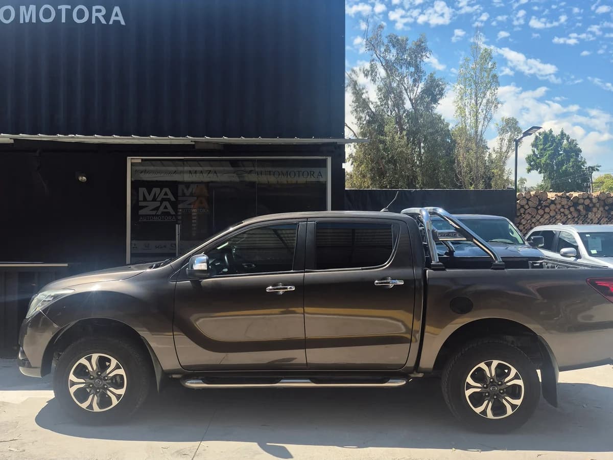Mazda BT-50 Automatica 4X4 Diesel - Imagen 15