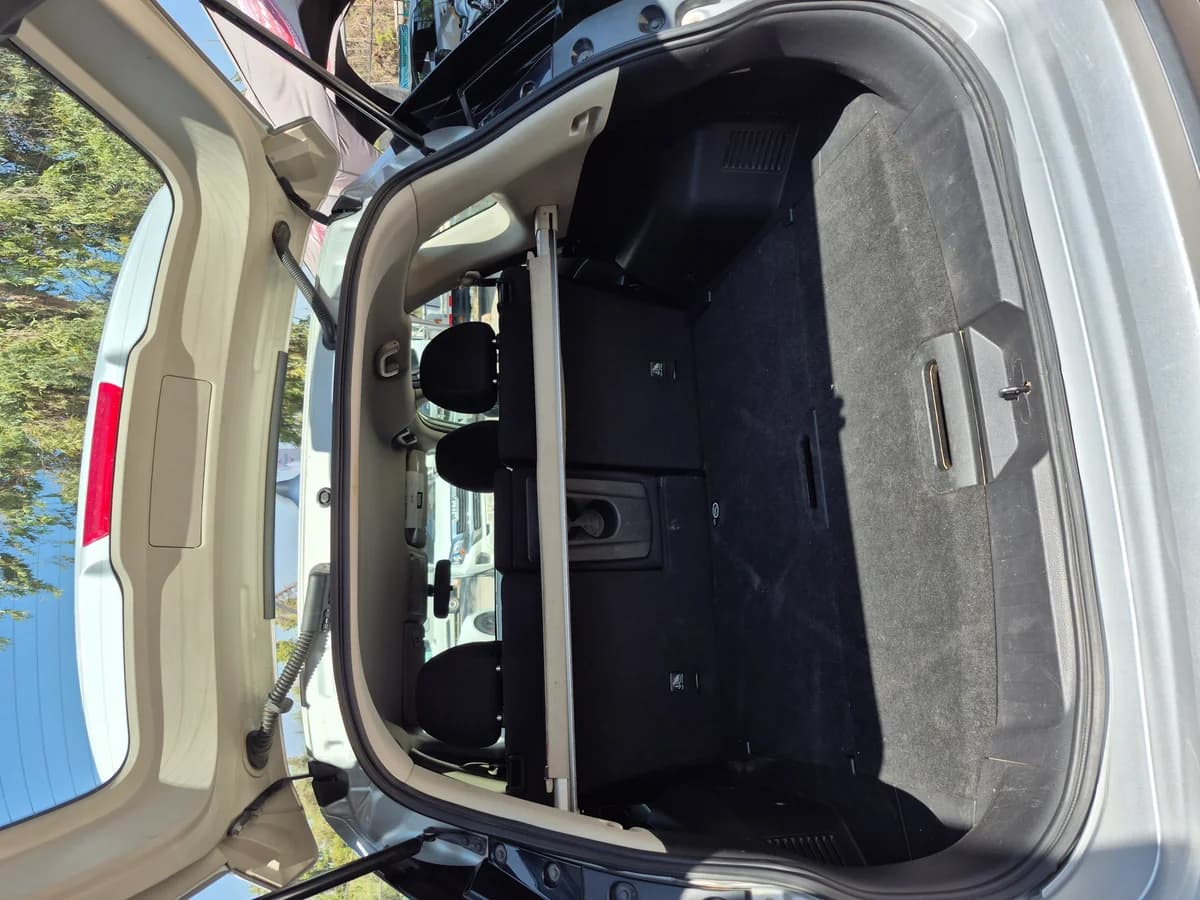 Nissan Xtrail, Automática - Imagen 14