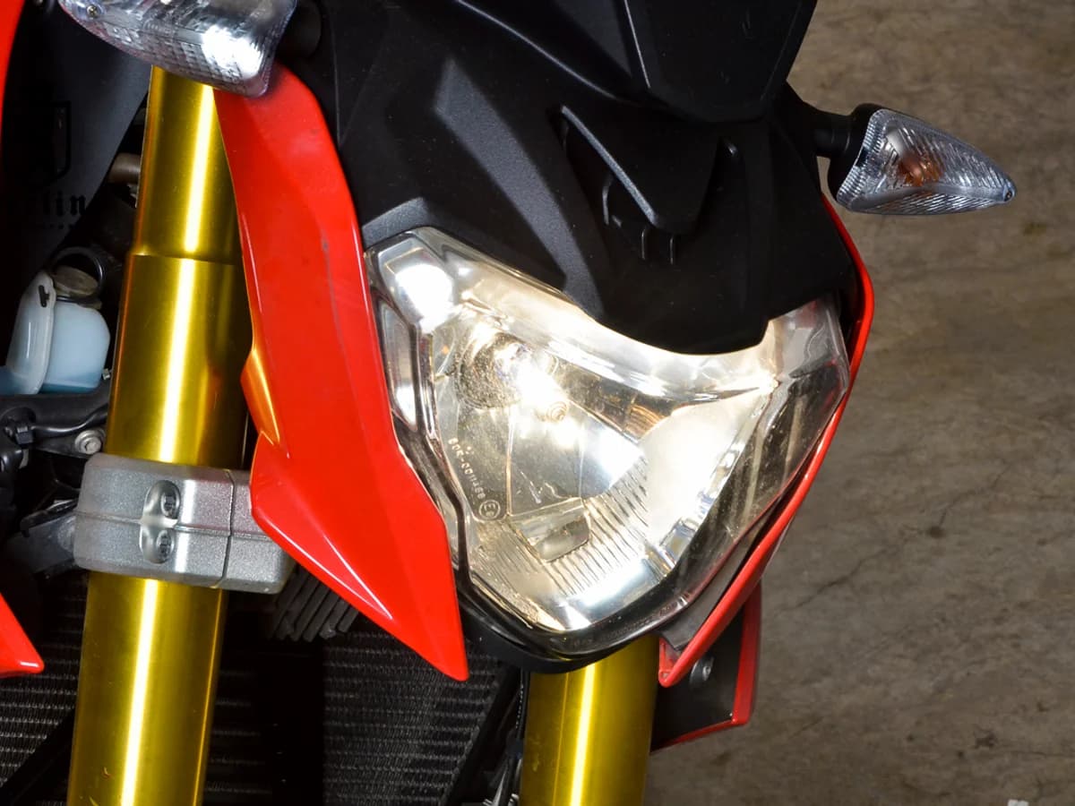 2021 BMW G310R Naked - Imagen 14