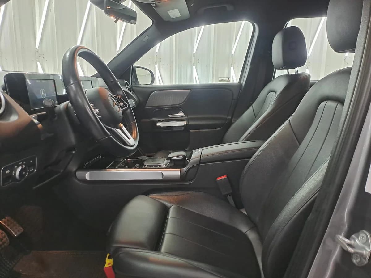 MERCEDES BENZ GLB 200 1.3 AUT - Imagen 16