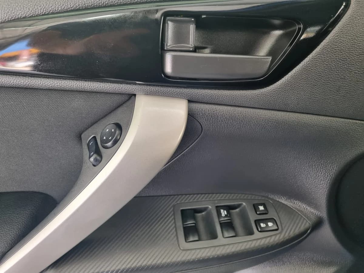 MITSUBISHI ECLIPSE CROSS RX 1.5 4X2 AT - Imagen 16