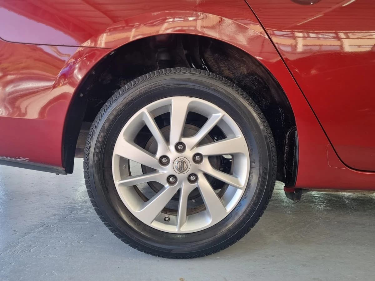 NISSAN SENTRA 1.8 MT - Imagen 10