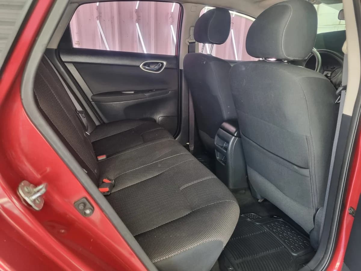 NISSAN SENTRA 1.8 MT - Imagen 13
