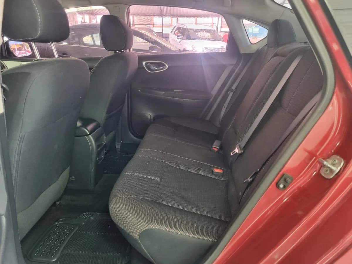 NISSAN SENTRA 1.8 MT - Imagen 14