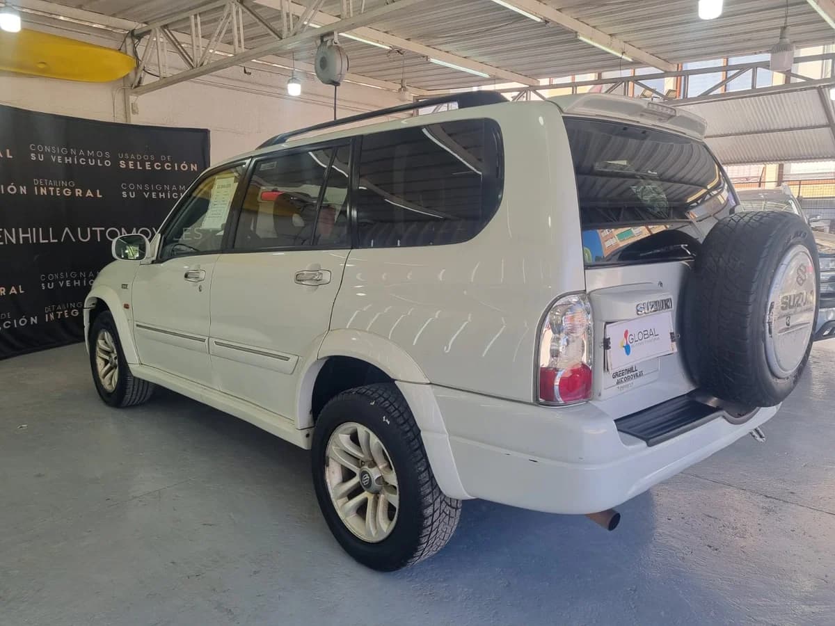 SUZUKI GRAND NOMADE XL7 4X4 AT - Imagen 6