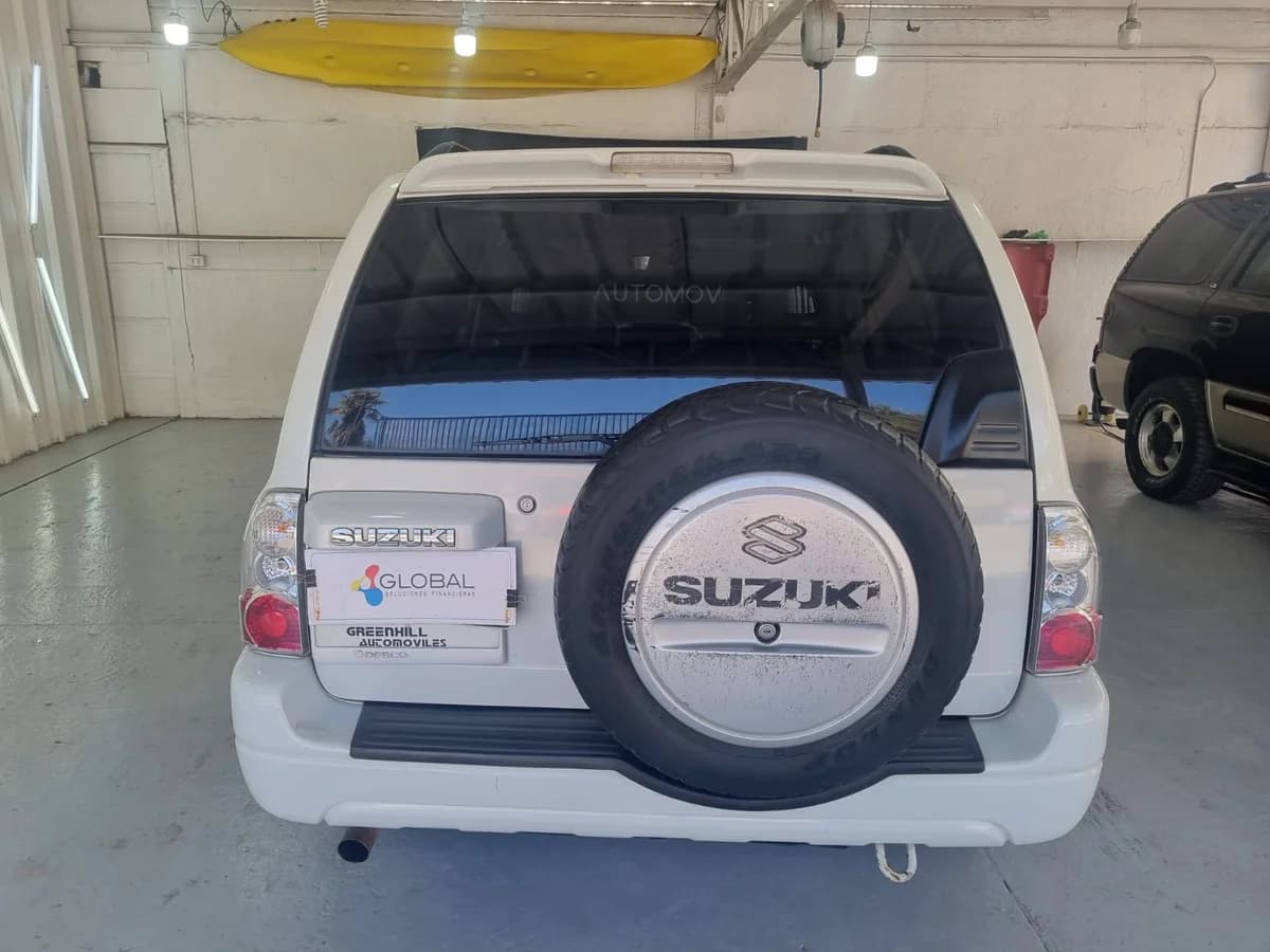 SUZUKI GRAND NOMADE XL7 4X4 AT - Imagen 8