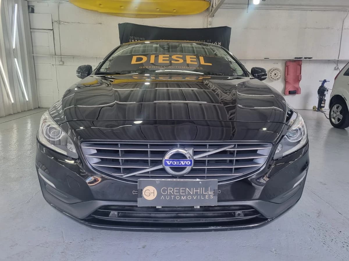 VOLVO S60 COMFORT 2.0 DIESEL 4X4 AT - Imagen 2