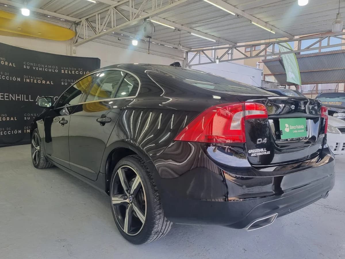 VOLVO S60 COMFORT 2.0 DIESEL 4X4 AT - Imagen 6