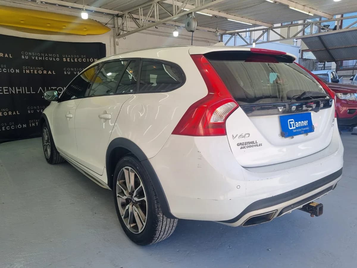 VOLVO V60 D4 2.4 LTD AWD AUT - Imagen 6