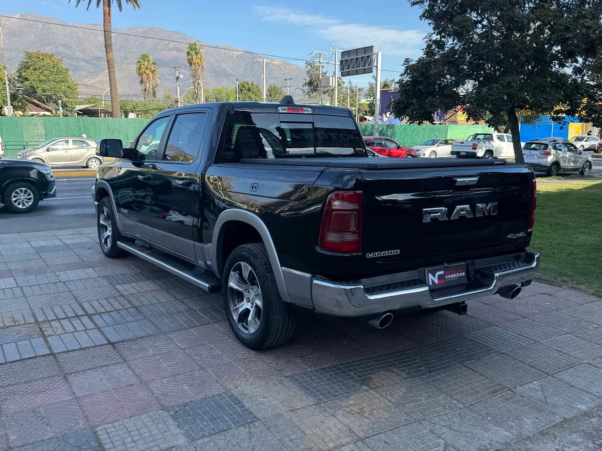 DODGE RAM 1.500 LARAMIE 5.7 - Imagen 4