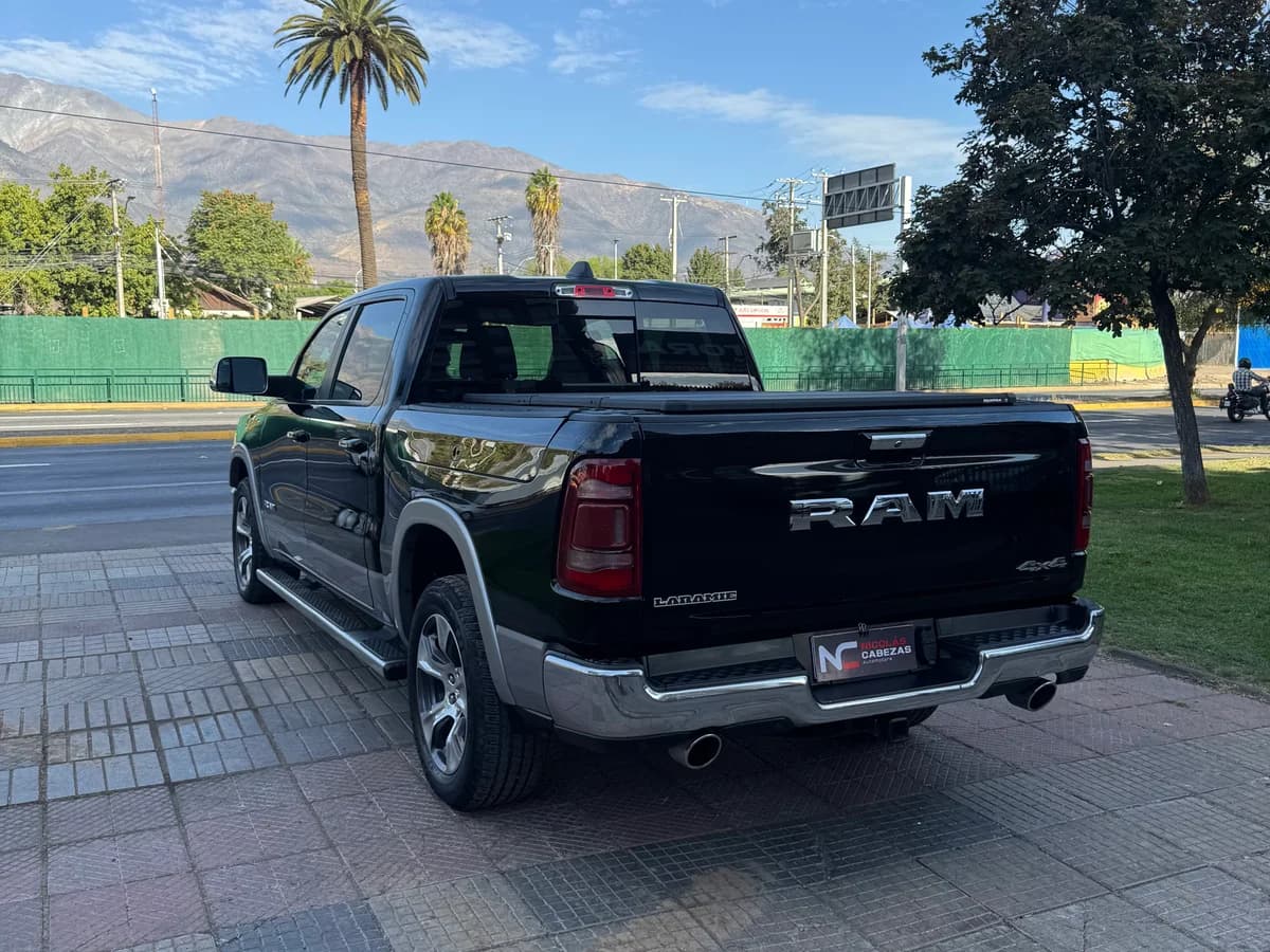 DODGE RAM 1.500 LARAMIE 5.7 - Imagen 14