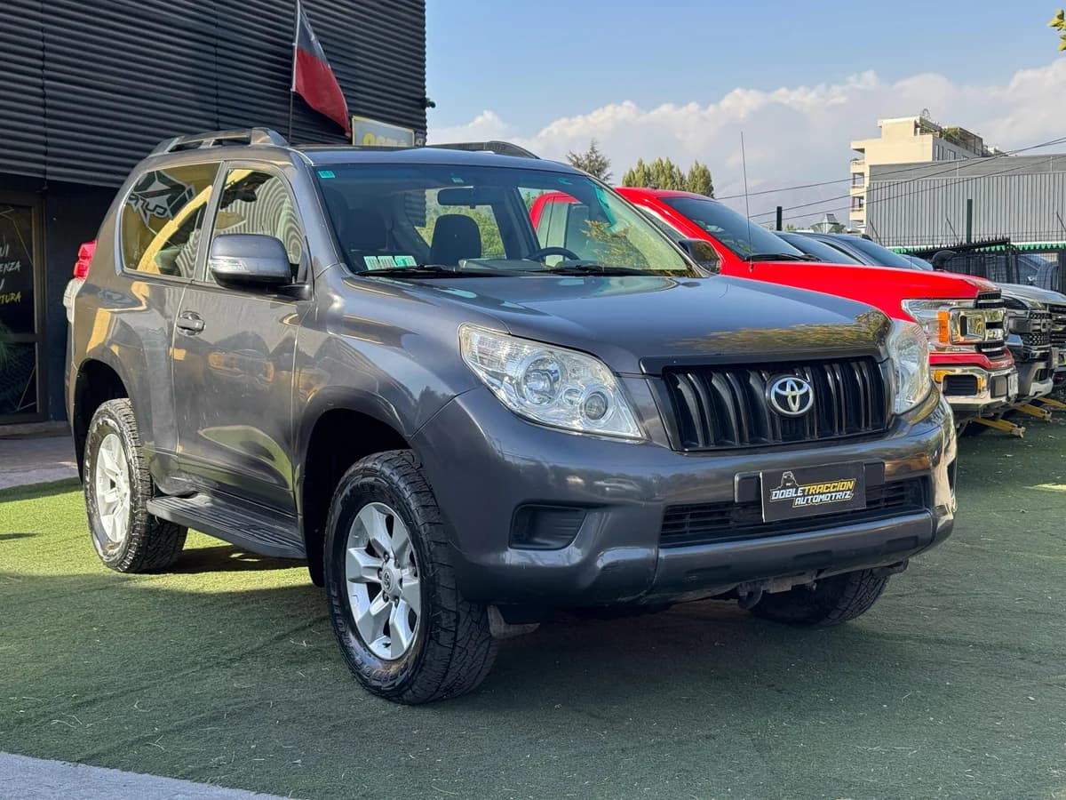 TOYOTA LAND CRUISER PRADO TX 2010