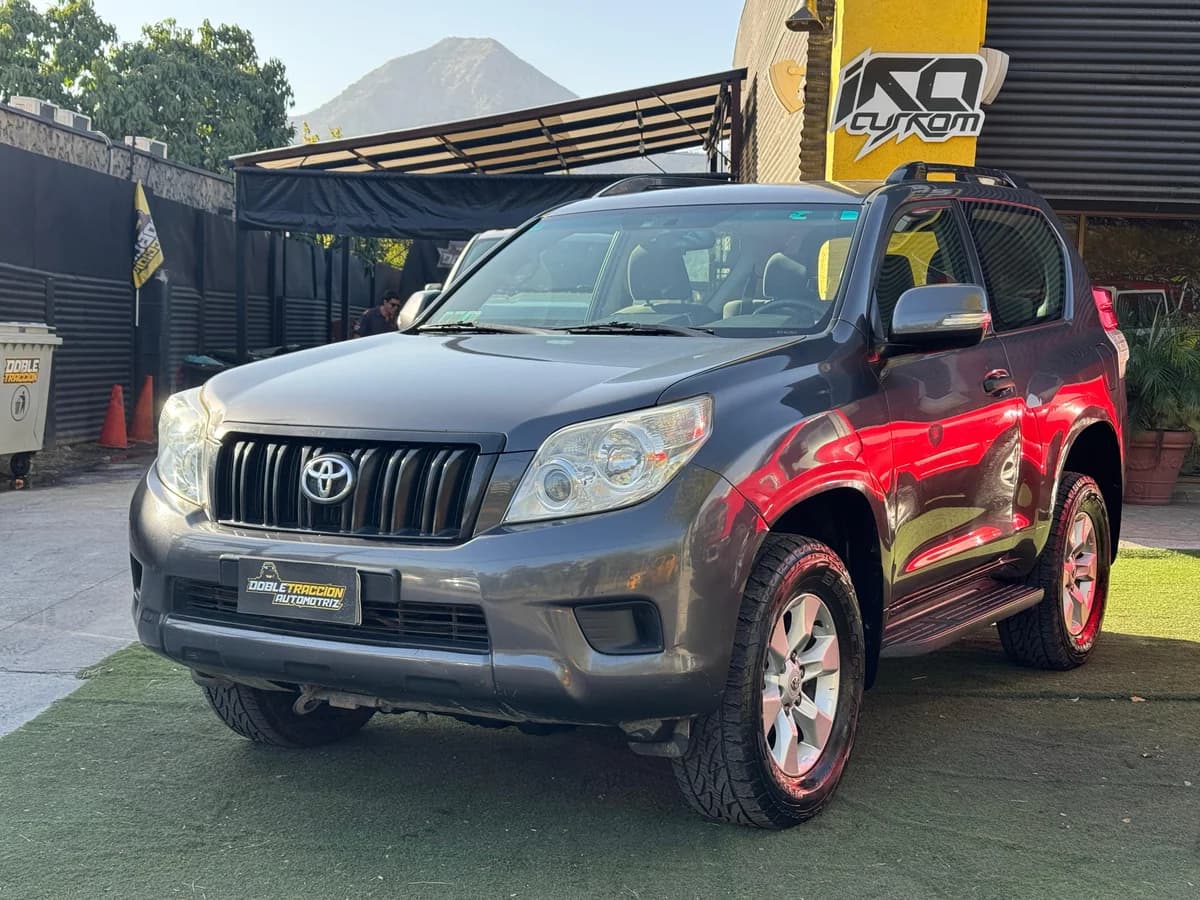 TOYOTA LAND CRUISER PRADO TX 2010 - Imagen 3