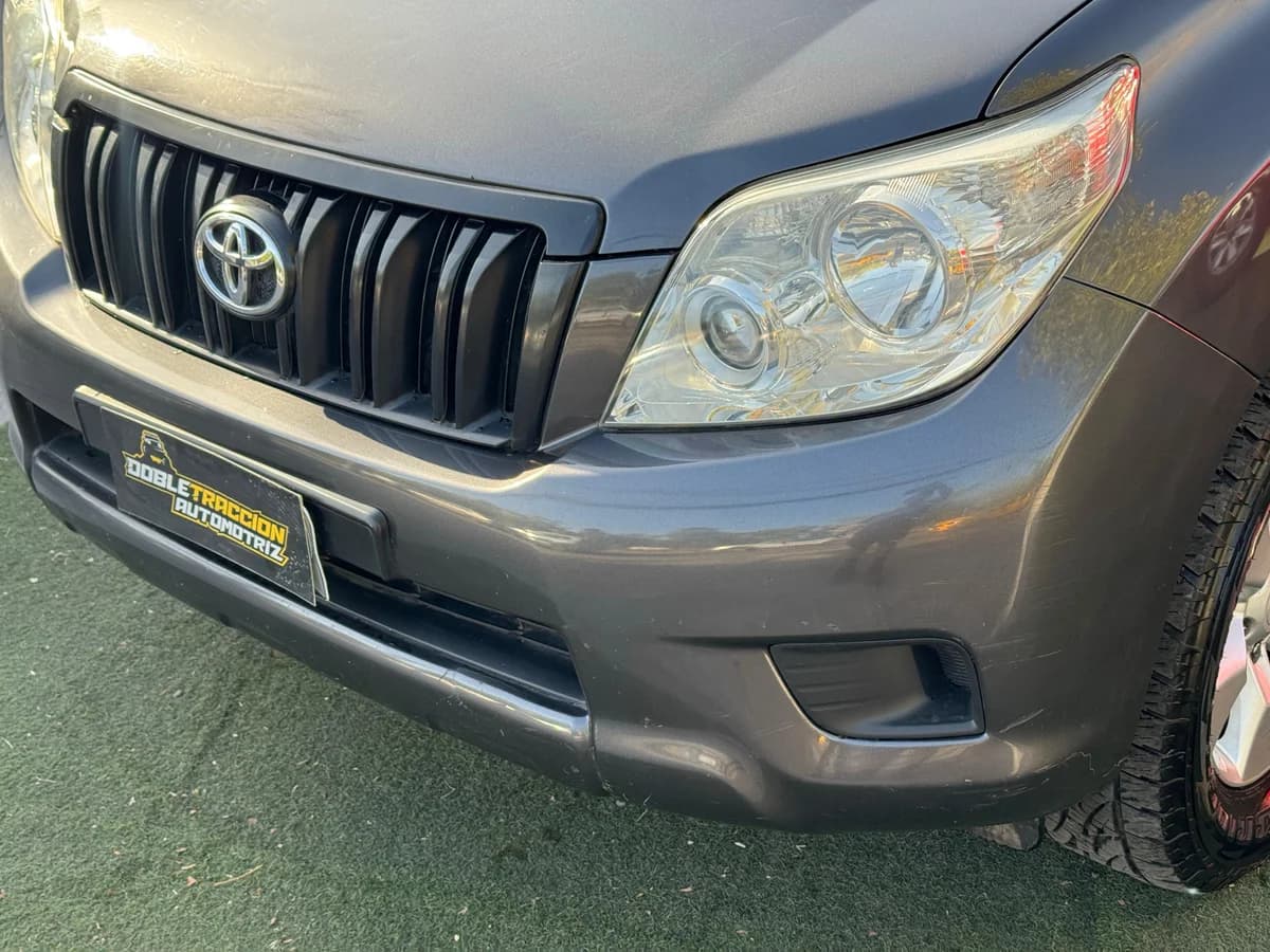 TOYOTA LAND CRUISER PRADO TX 2010 - Imagen 6