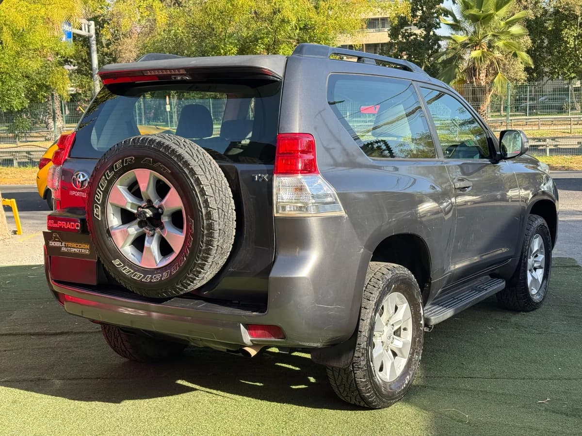 TOYOTA LAND CRUISER PRADO TX 2010 - Imagen 9