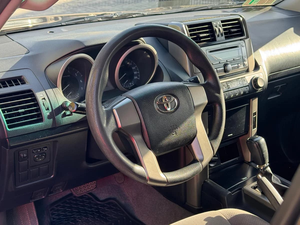 TOYOTA LAND CRUISER PRADO TX 2010 - Imagen 11