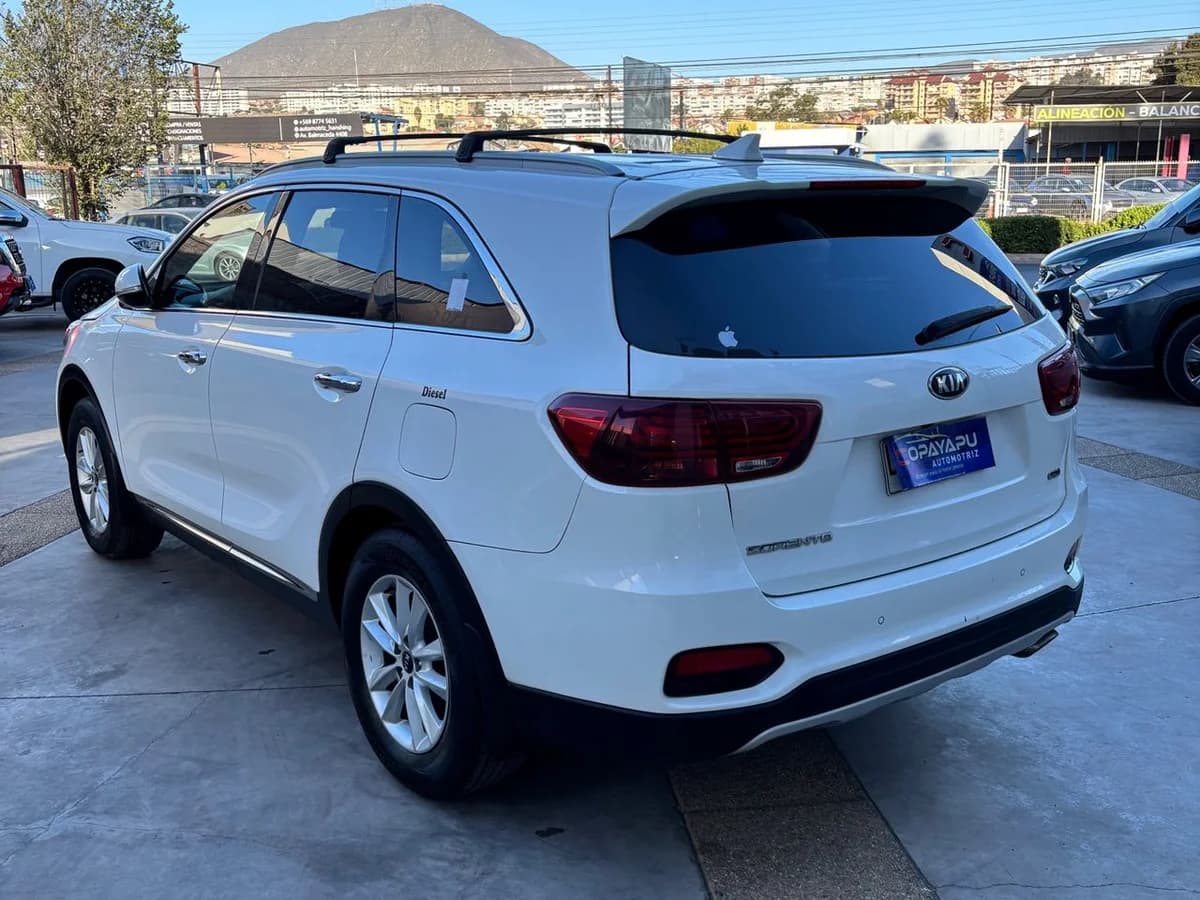 KIA SORENTO 2.2 EX 2020 - Imagen 4