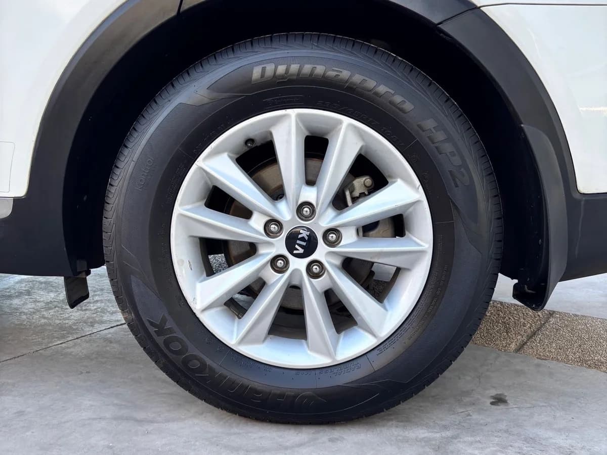 KIA SORENTO 2.2 EX 2020 - Imagen 9
