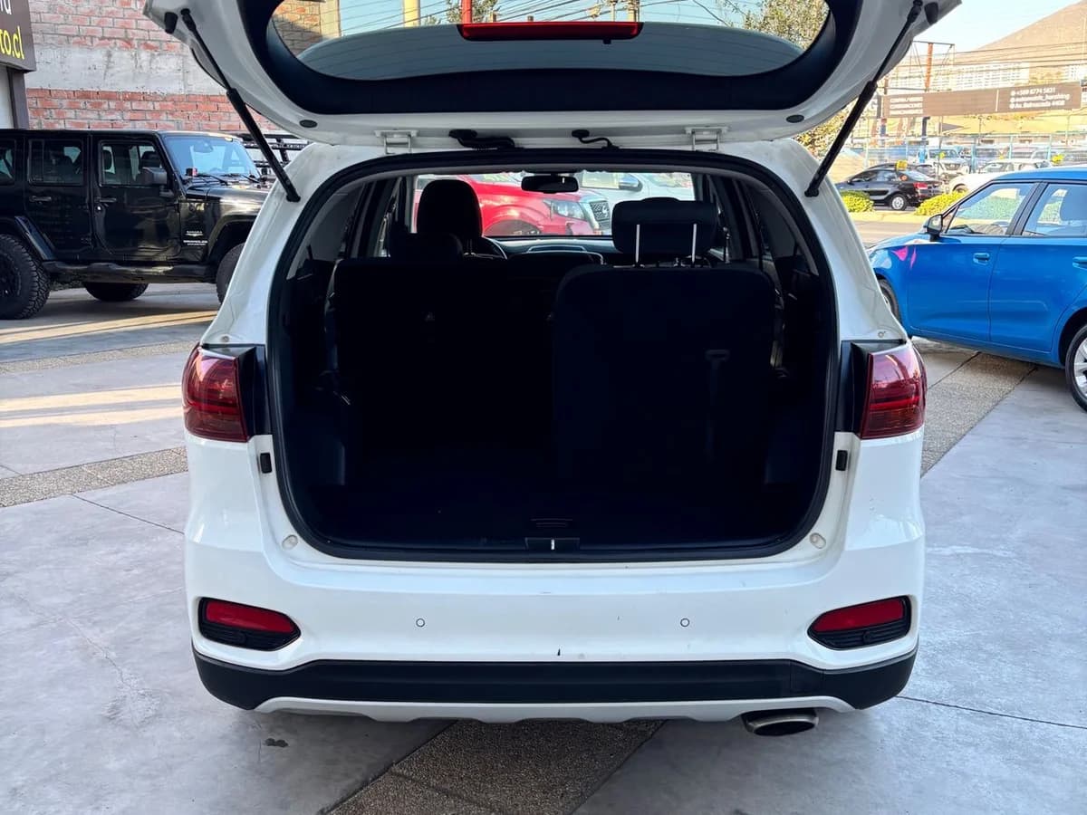 KIA SORENTO 2.2 EX 2020 - Imagen 10