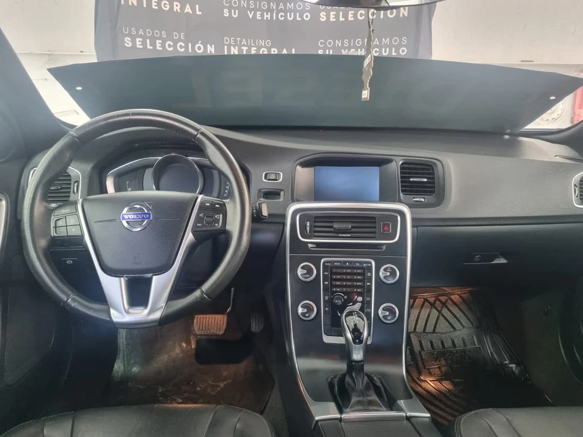 VOLVO S60 D4 2.0 4X2 AT - Imagen 14